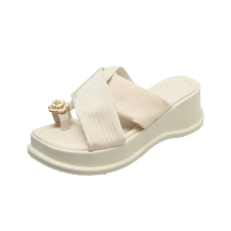Dropshipping Custom Logo New Design Chunky Platform Slippers Women Outdoor Beach Sandals for Ladies