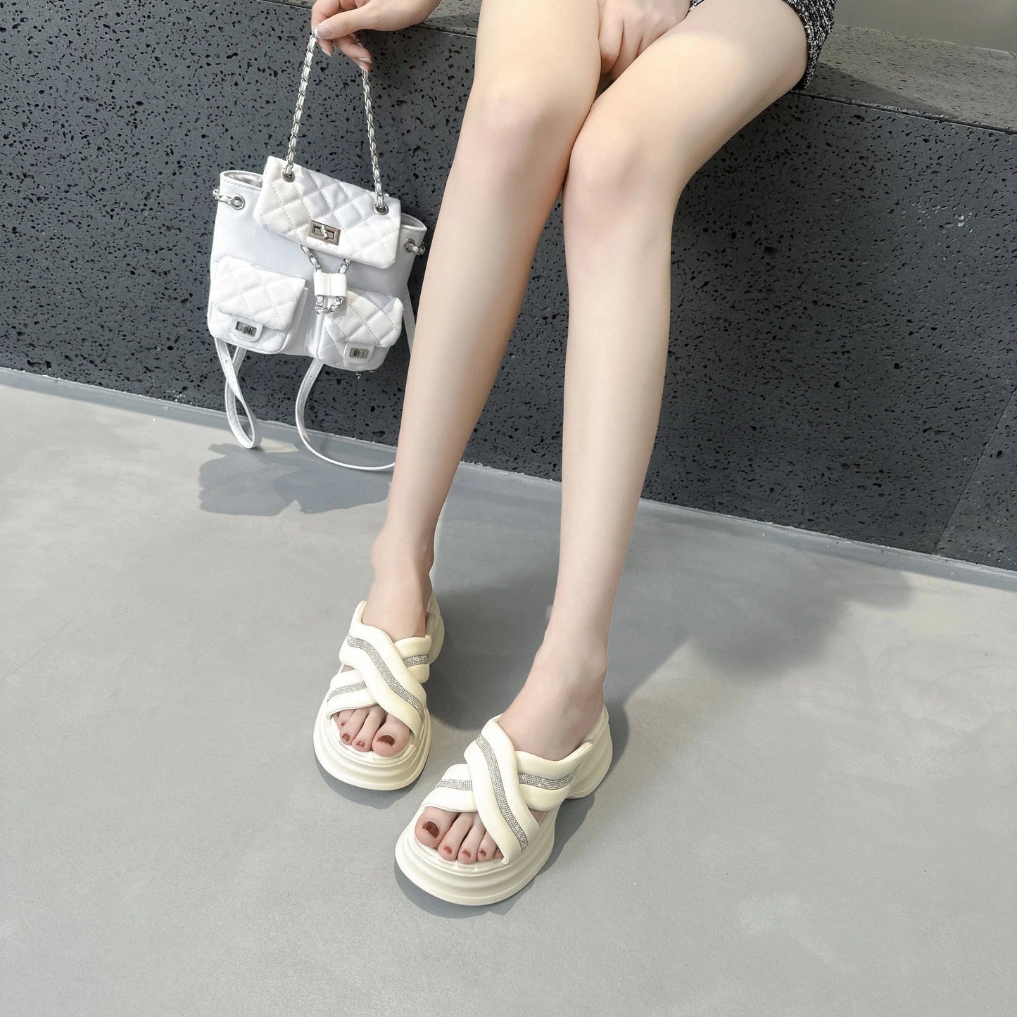 Dropshipping Custom Logo Rhinestone Chunky Platform Sandals Women Shoes Comfortable Ladies Slides Beach Slippers