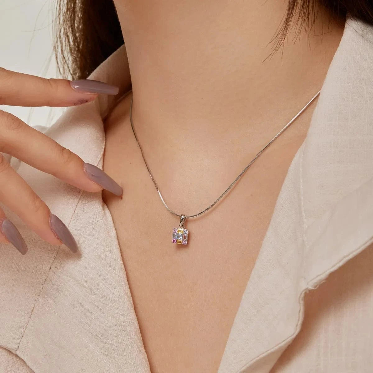 Dylam S925 Sterling Silver Clavicle Chain Necklace Geometric Color Zirconia Design Woman Snake Bone Chain Wholesale Jewelry