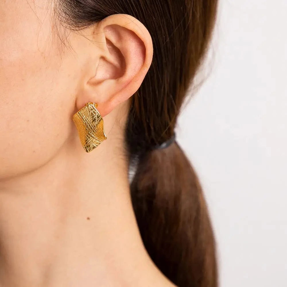 E2065 E2065 Waterproof 18K Gold Plated Square Crease Earring Stainless Steel Scratch Stud Earrings for Girls