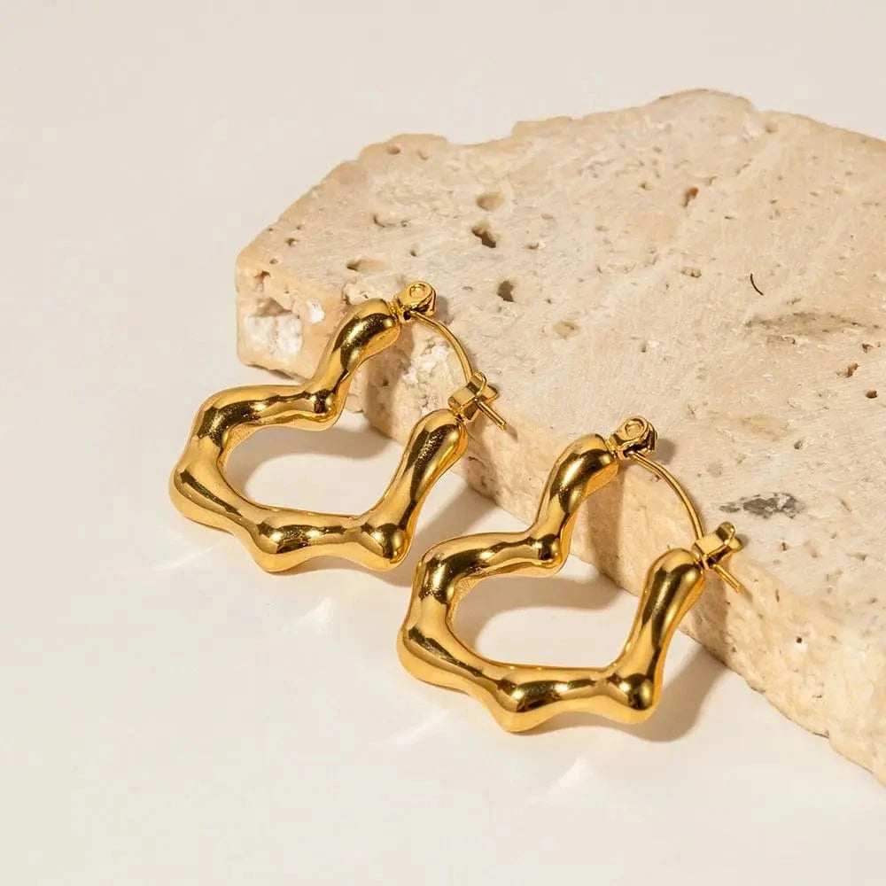 E2109 E2109 Charm Stainless Steel 18K Gold Plate Earrings Jewelry Bamboo Heart Stud Earrings for Women