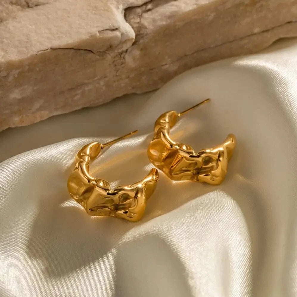 E2190 E2190 18k Gold Plated Stainless Steel Jewelry Retro Lava Geometric Texture CC Shaped Earrings for Women