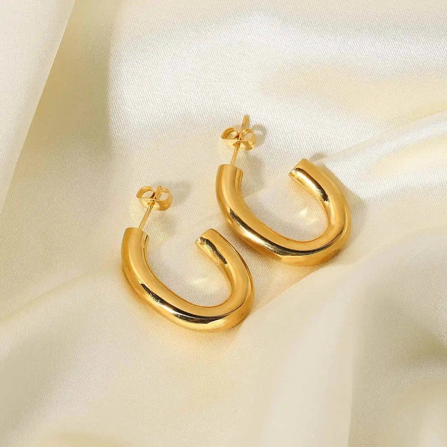 E2239 E2239 Water Proof 18K Gold Plated Stainless Steel Earrings Jewelry C Shaped Oval Huggie Earrings for Women