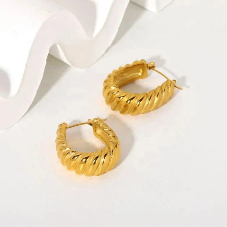 E2260 E2260 Stylish C Shape Croissant Earrings 18K Gold Plated Stainless Steel Twist Croissant Hoop Earring Women Jewelry