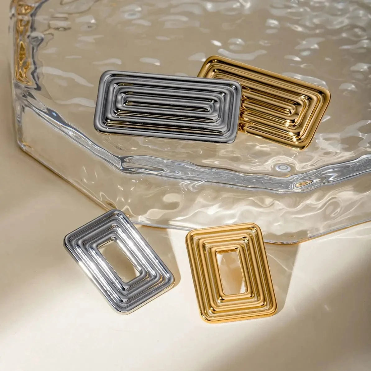 E2688 Waterproof 18K Plated Stud Earring Stainless Steel Clip Pattern Textured Loop shape Chunky Smooth Earring Women Gift