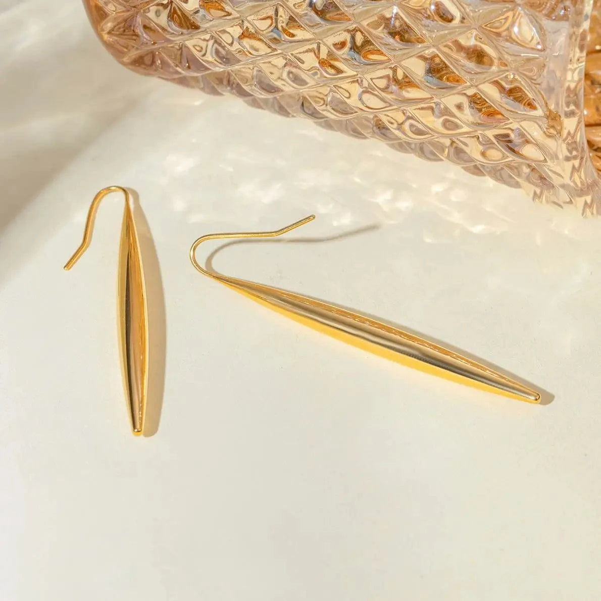E2699 E2699 18K Gold Plated Stainless Steel Gold-colored Wolf Tooth Earrings