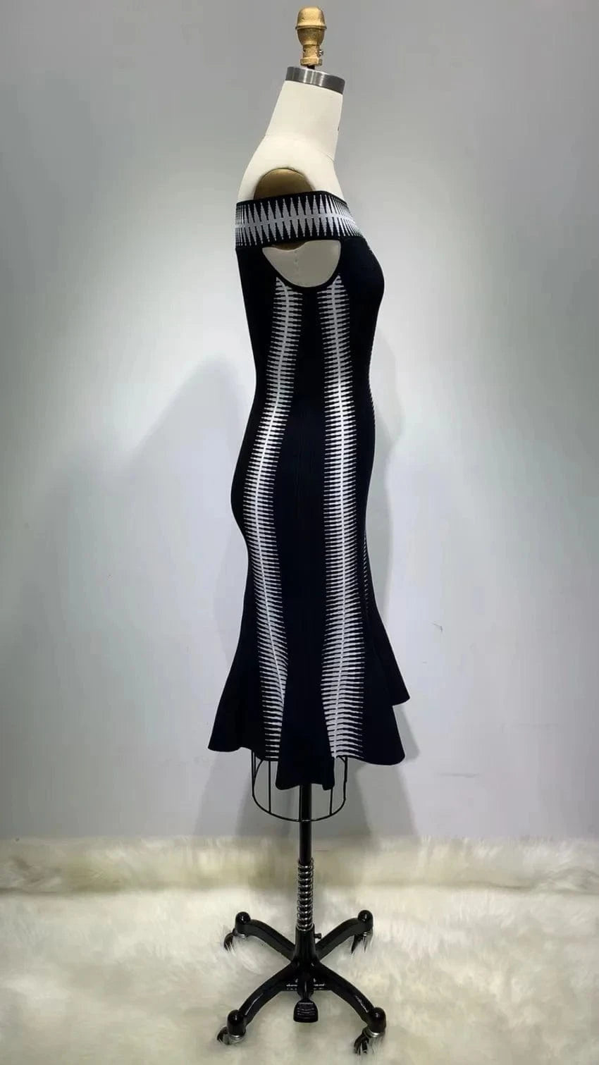 ED2250 Kimshein Elegant Clothing Women Slash Neck Sleeveless Regular Pattern Show Slim Bodycon Midi Dress Party Evening