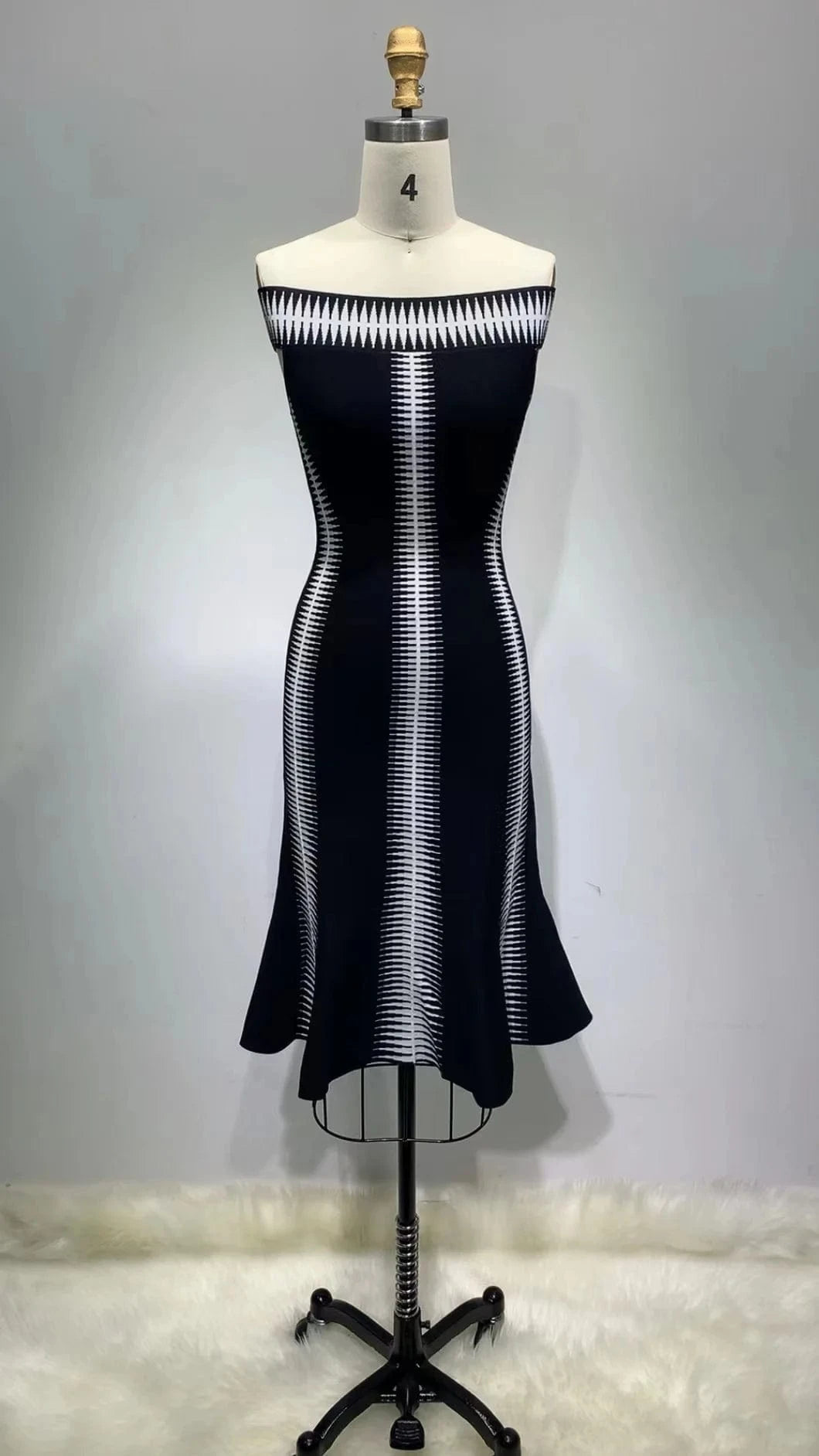 ED2250 Kimshein Elegant Clothing Women Slash Neck Sleeveless Regular Pattern Show Slim Bodycon Midi Dress Party Evening