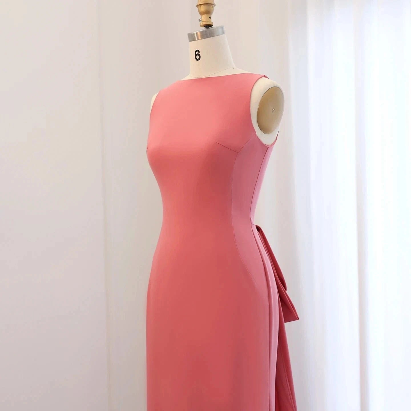 Elegant Coral Pink Scalloped Arabic Evening Dress 2024 Luxury Dubai Butterfly Beaded Women Wedding Party Gowns SZ471-2