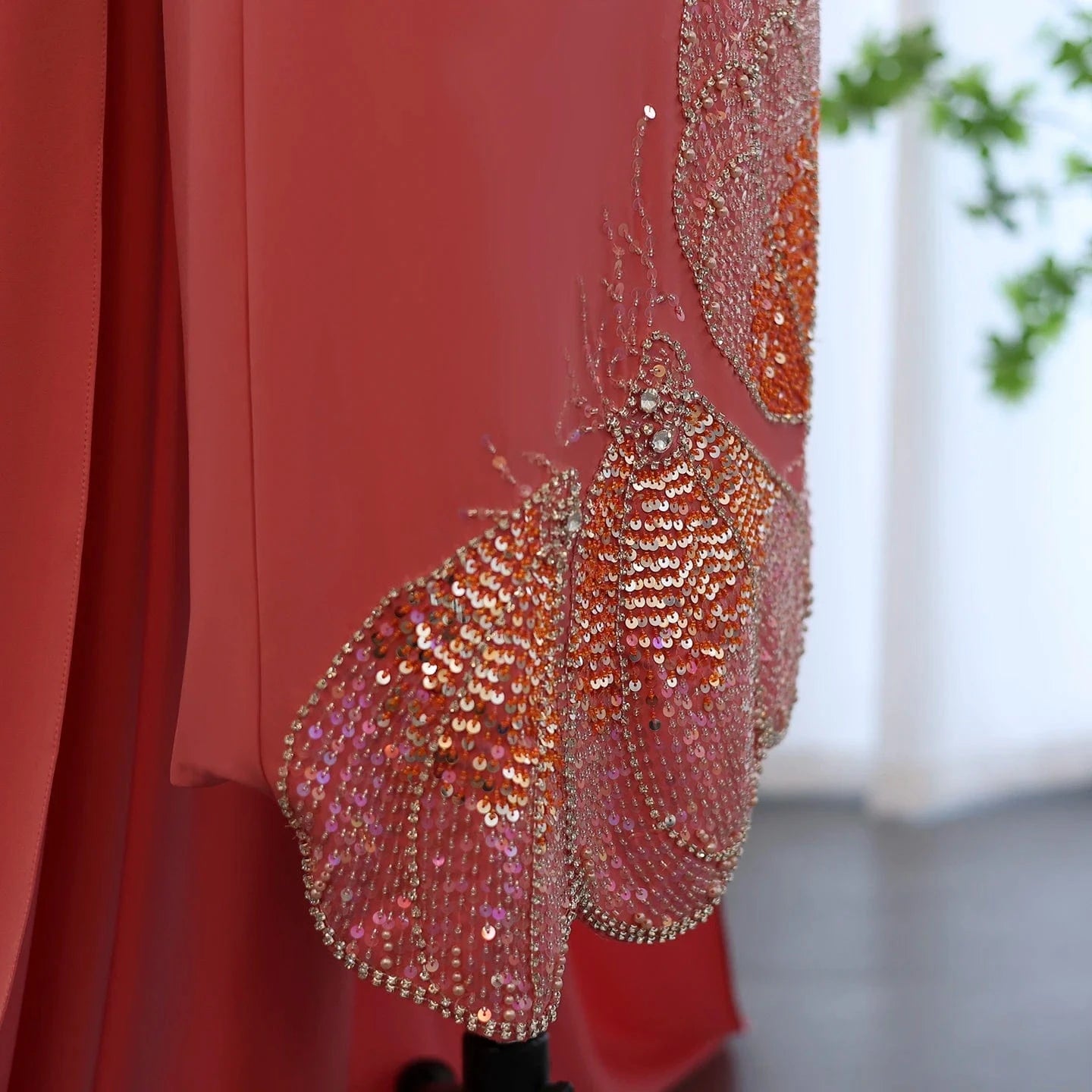 Elegant Coral Pink Scalloped Arabic Evening Dress 2024 Luxury Dubai Butterfly Beaded Women Wedding Party Gowns SZ471-2