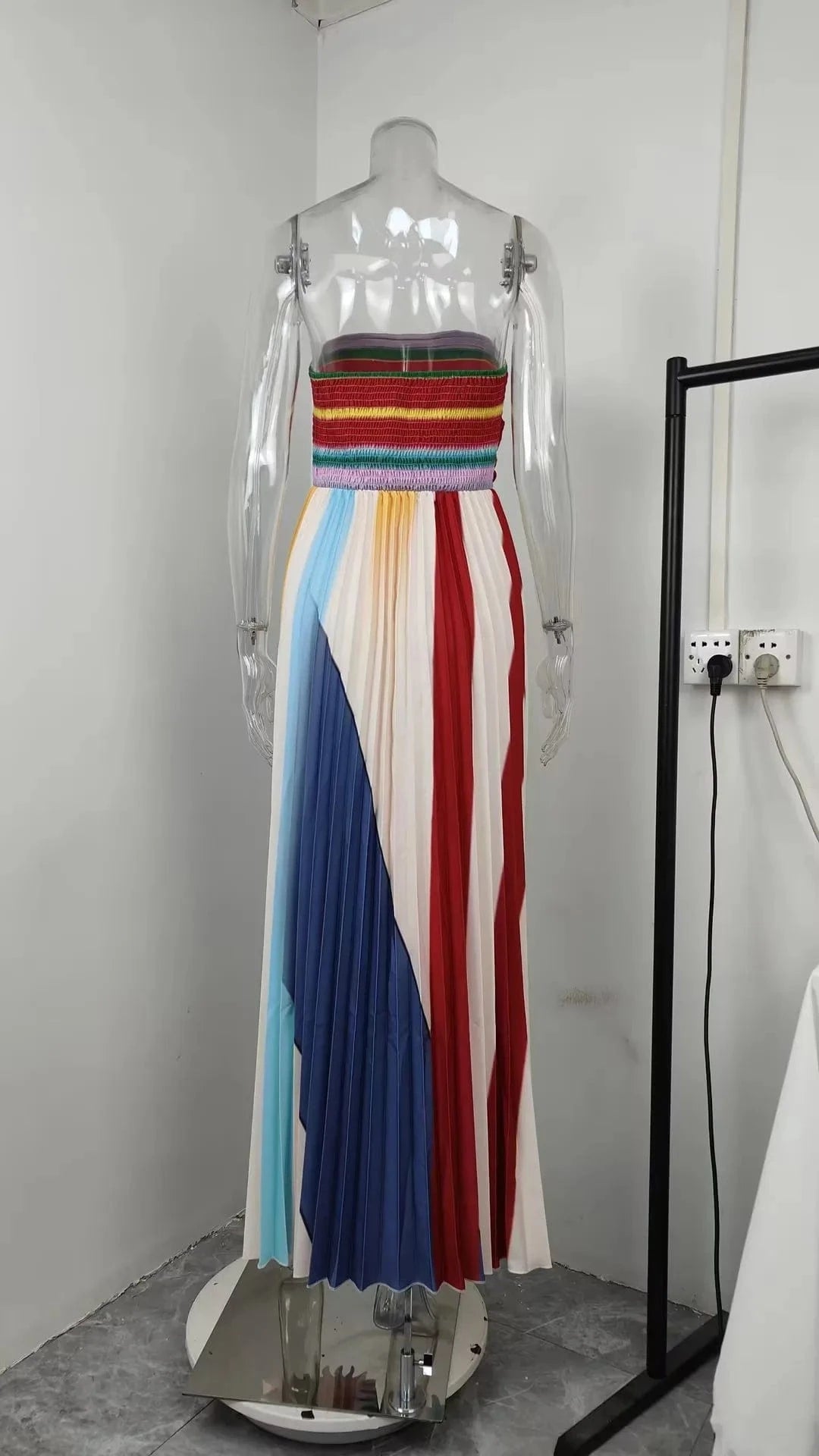 Elegant Sexy Off Shoulder Tube Tops Colorful Stripes Maxi Dress Women Sleeveless Color Collision Wrinkles Irregular Party Dress