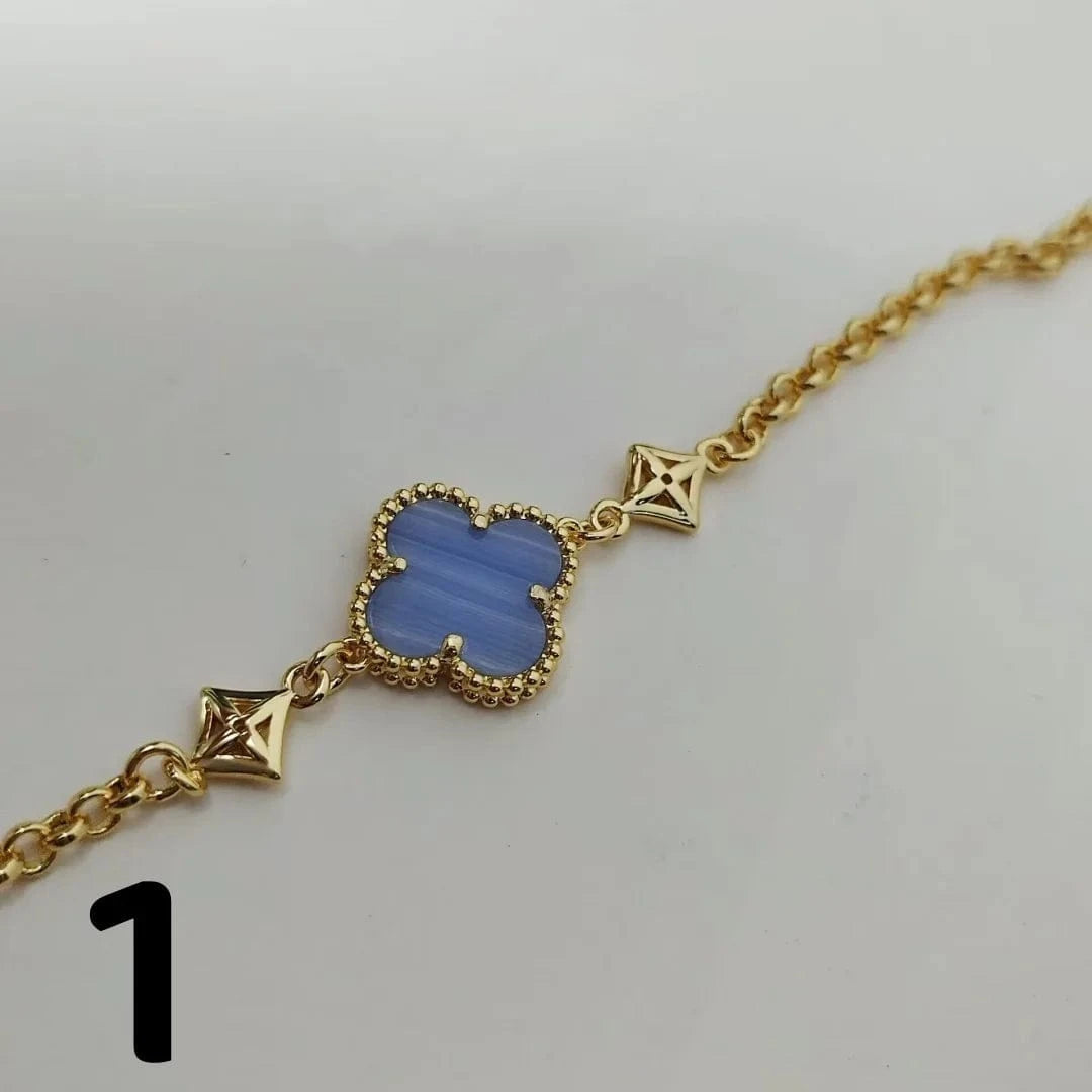 European and American fashion Lucky Clover bracelet personalized all-match shell agate jewelry exquisite birthday gift