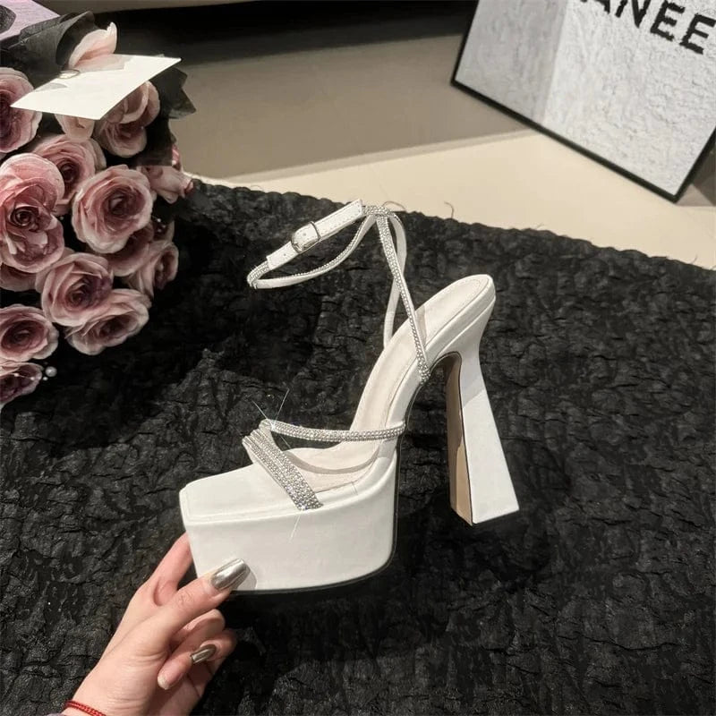 European and American new diamond belt thick heel waterproof platform model catwalk night high heels 2024