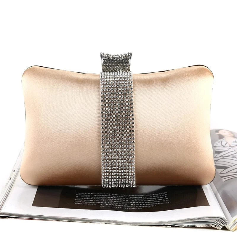 Factory direct wholesale brand new crystal box clutch bag comfortable hand feeling silk clutches classic evening bag for lady