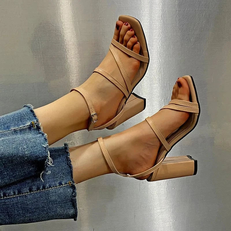 Factory Wholesale New Summer Woman Sandals Ankle Strap Square High Heels Sandals Women Concise Party Pump Shoes 2023