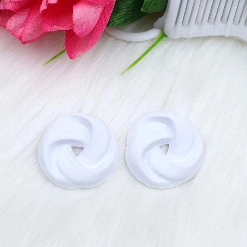 Fashion / C11 13 Macaroon Colors Korean Acrylic Round Twist Hoop Earrings for Women Matte Geometric Circle Stud Earrings Statement Jewelry