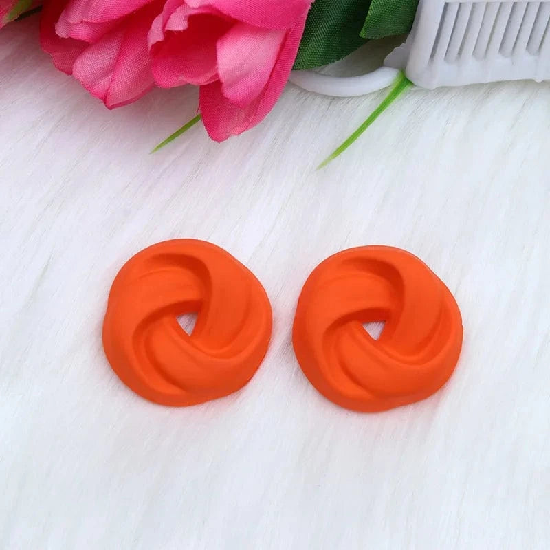 Fashion / C12 13 Macaroon Colors Korean Acrylic Round Twist Hoop Earrings for Women Matte Geometric Circle Stud Earrings Statement Jewelry
