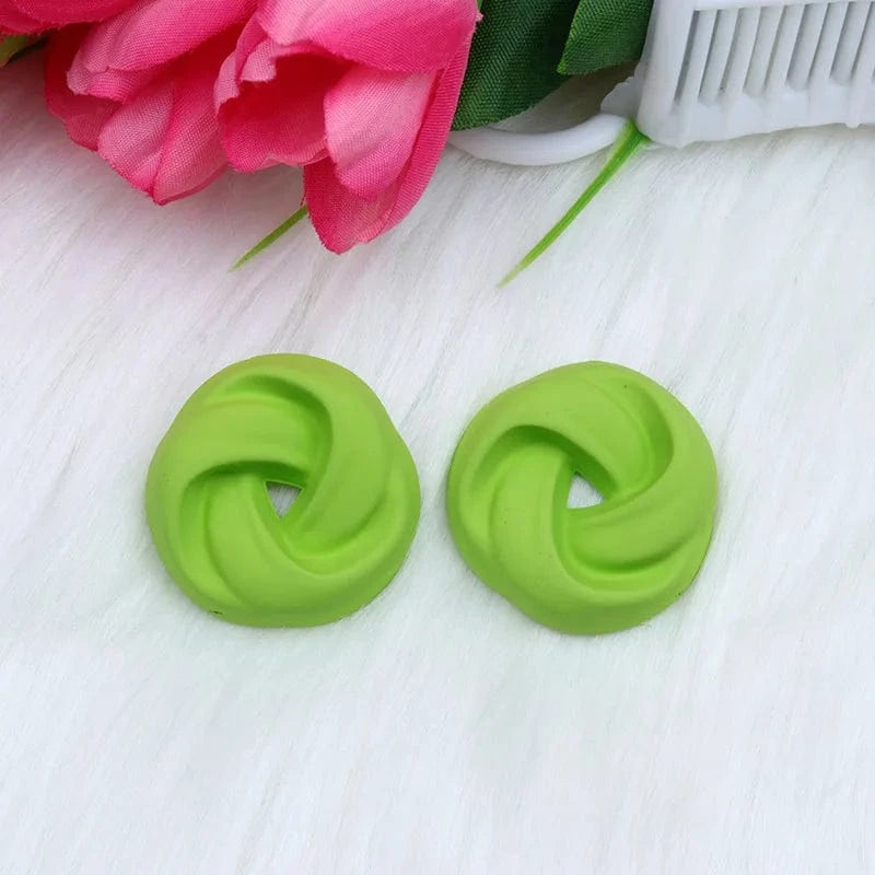Fashion / C8 13 Macaroon Colors Korean Acrylic Round Twist Hoop Earrings for Women Matte Geometric Circle Stud Earrings Statement Jewelry