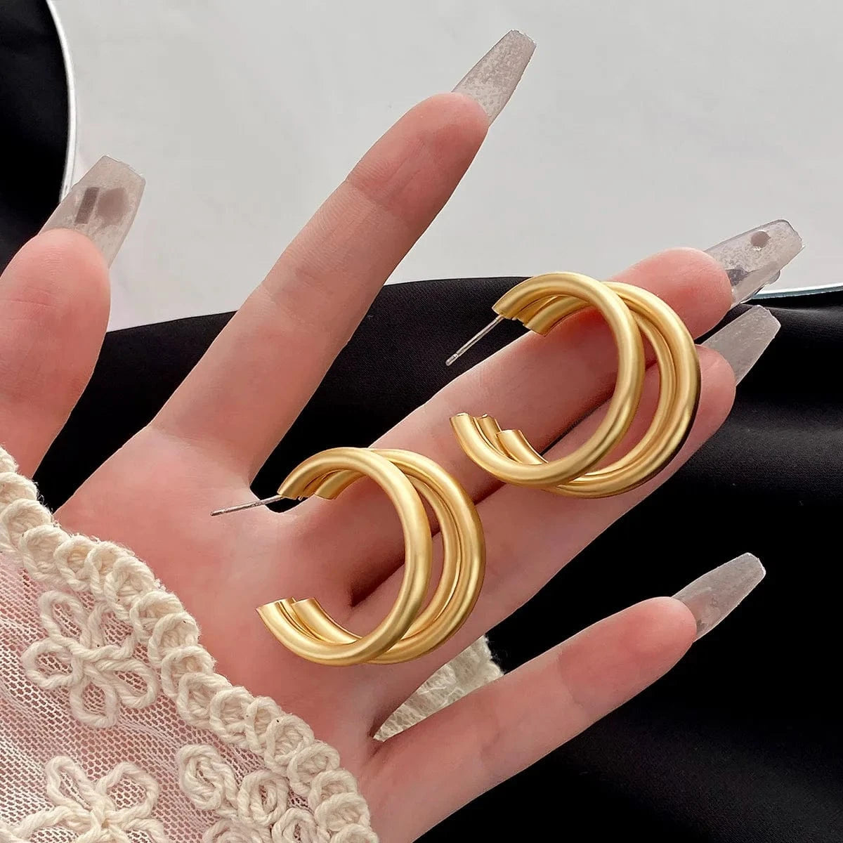 Fashion Earrings Set / ZLJ18796 Korean Gold Metal Retro Flower Earrings for Women Flower Geometric Twisted Drop Earrings Hoop Earrings Fashion Jewelry Gifts