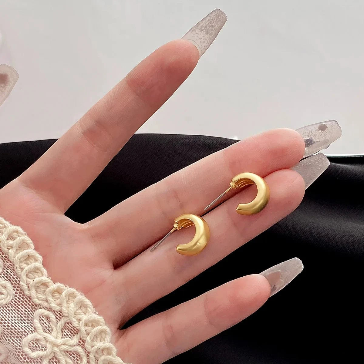 Fashion Earrings Set / ZLJ18802 Korean Gold Metal Retro Flower Earrings for Women Flower Geometric Twisted Drop Earrings Hoop Earrings Fashion Jewelry Gifts