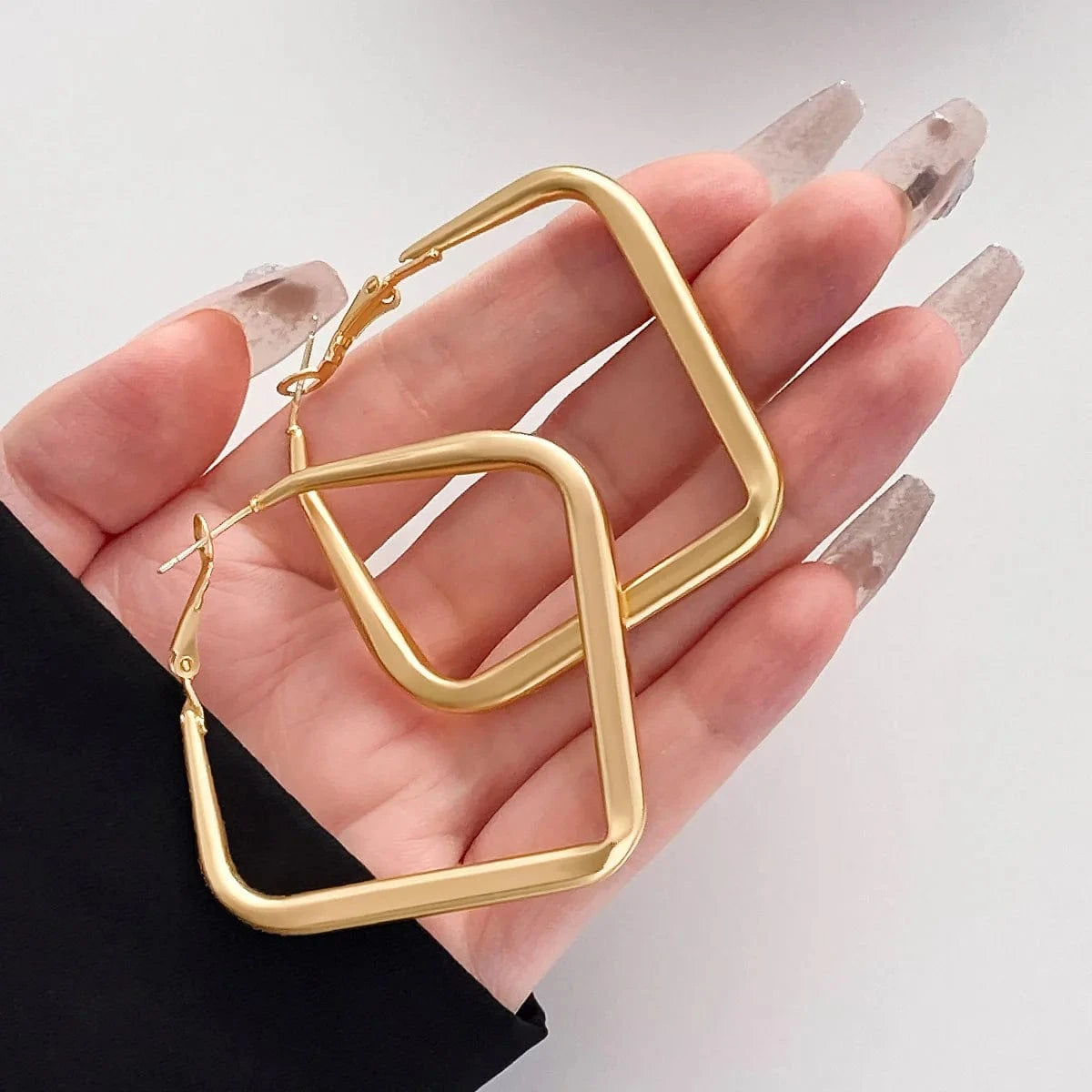Fashion Earrings Set / ZLJ18804 Korean Gold Metal Retro Flower Earrings for Women Flower Geometric Twisted Drop Earrings Hoop Earrings Fashion Jewelry Gifts