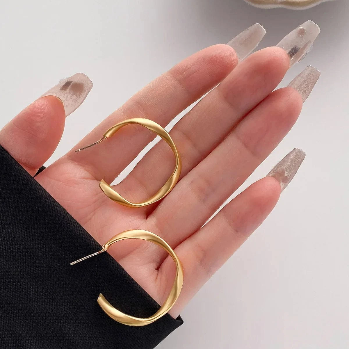 Fashion Earrings Set / ZLJ18808 Korean Gold Metal Retro Flower Earrings for Women Flower Geometric Twisted Drop Earrings Hoop Earrings Fashion Jewelry Gifts