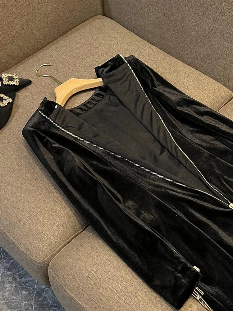 Fine Workmanship Sequined Delicacy Beading Lady O-neckline Long Sleeve Women Fashion Velvet Black Dress