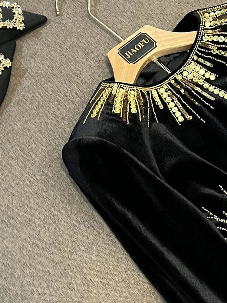 Fine Workmanship Sequined Delicacy Beading Lady O-neckline Long Sleeve Women Fashion Velvet Black Dress