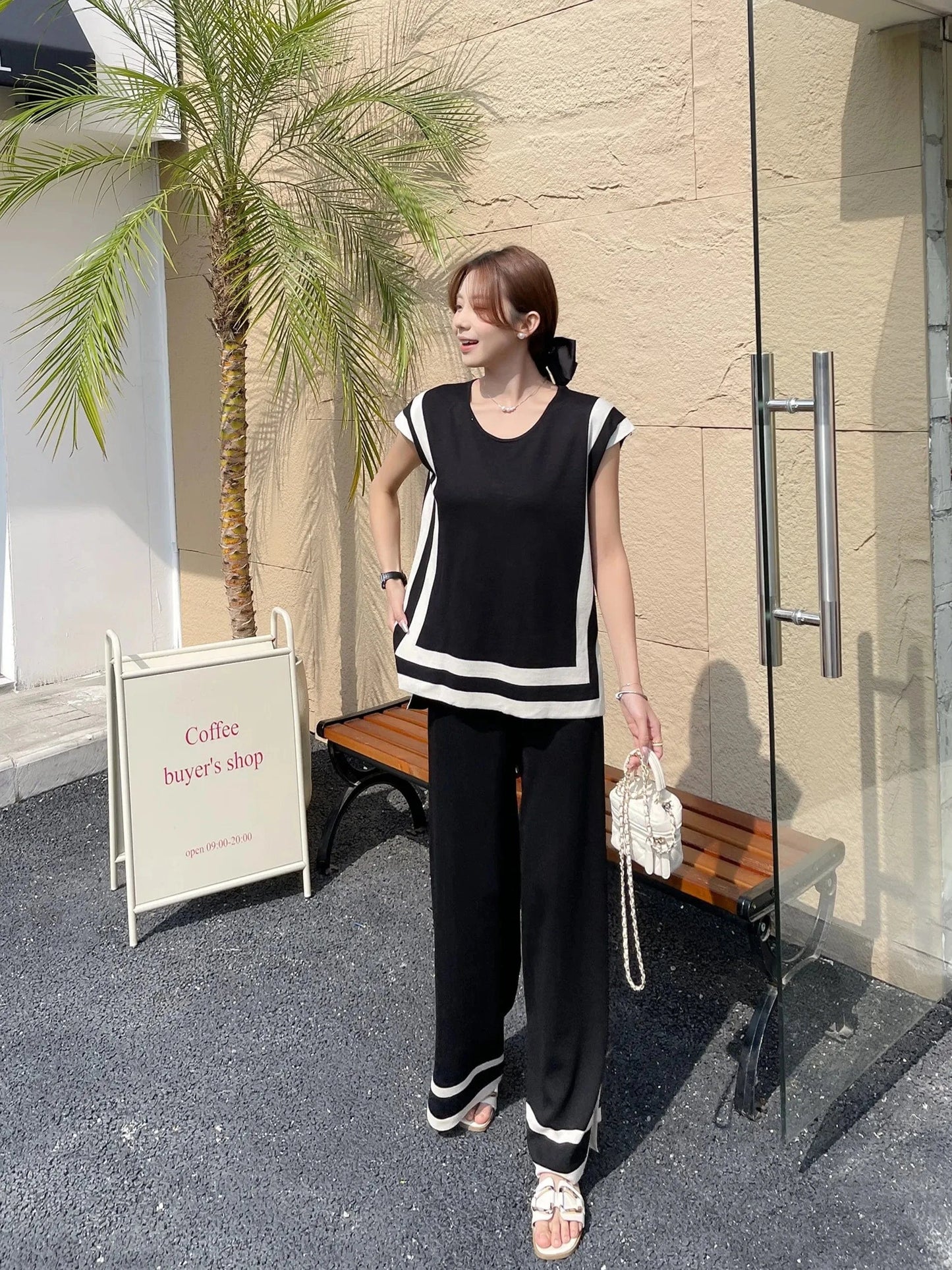 Free / Black 2024 New Fashion Simple Splicing Loose Shawl Sleeves Sweater Top High Waist Slimming Wide Leg Pants Two Piece Set