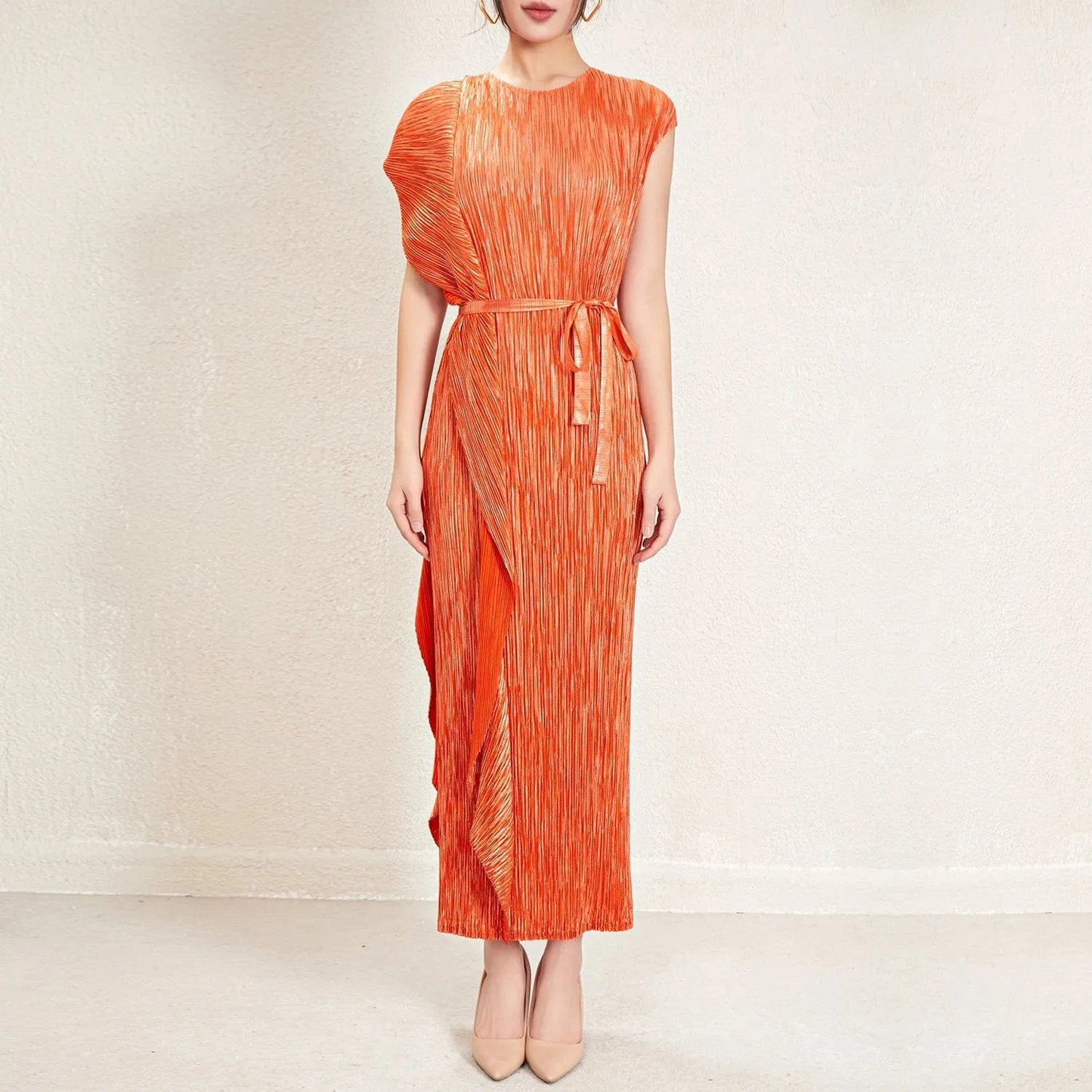 Free / Orange 2024 Miyake Pleated Dress Solid Color Elegant Belt Design Dress Round Neck Streamer Women's Casual Style Dress