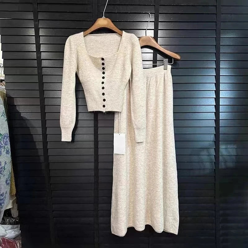 Free / White 2024 Autumn new arrival fashion lady square collar long sleeve body fit button decorative short sweater and long skirt twin set
