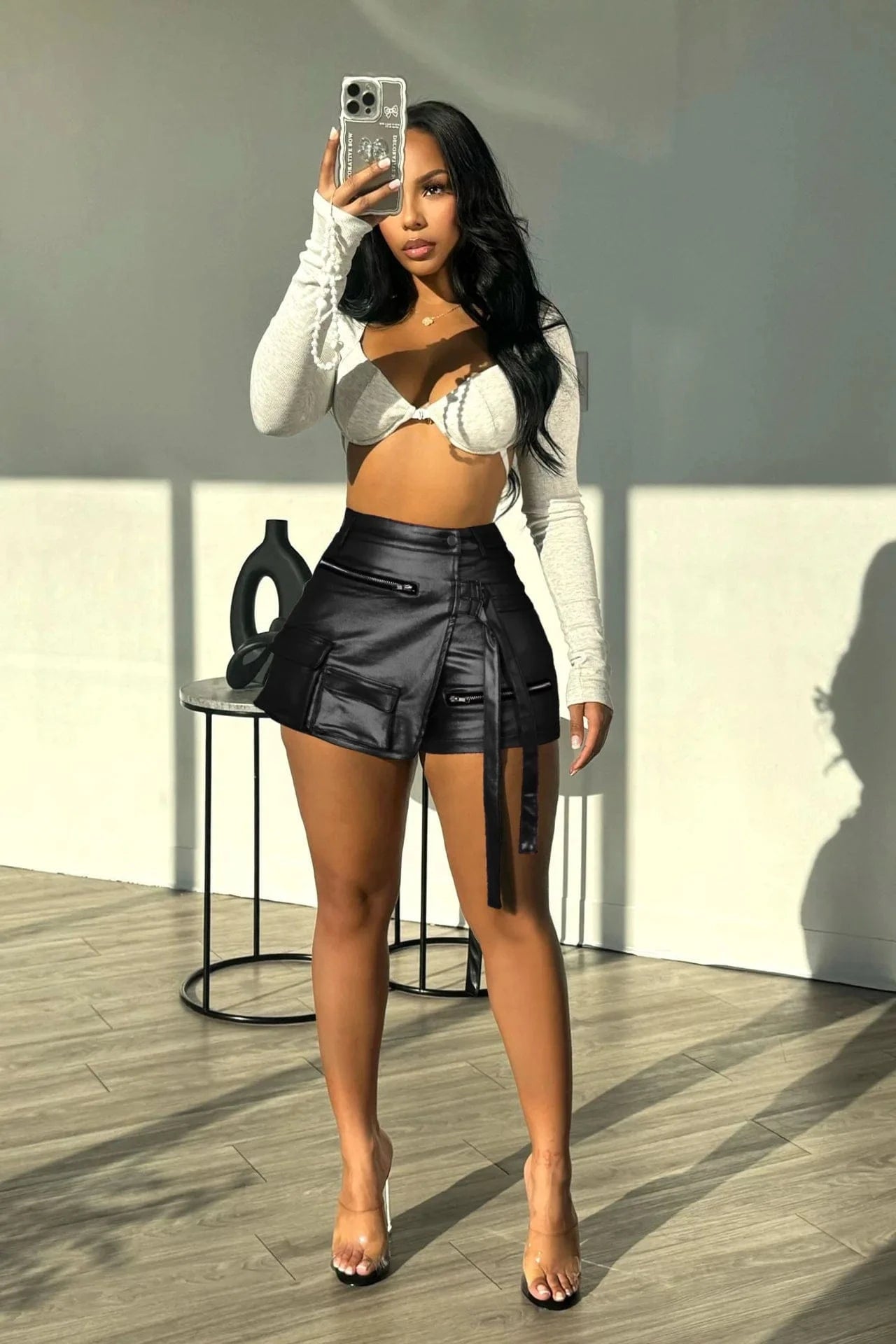 G0659 New collection wholesale 2024 summer girls shorts Mini Shiny PU leather short for women A-line cargo pocket women's shorts