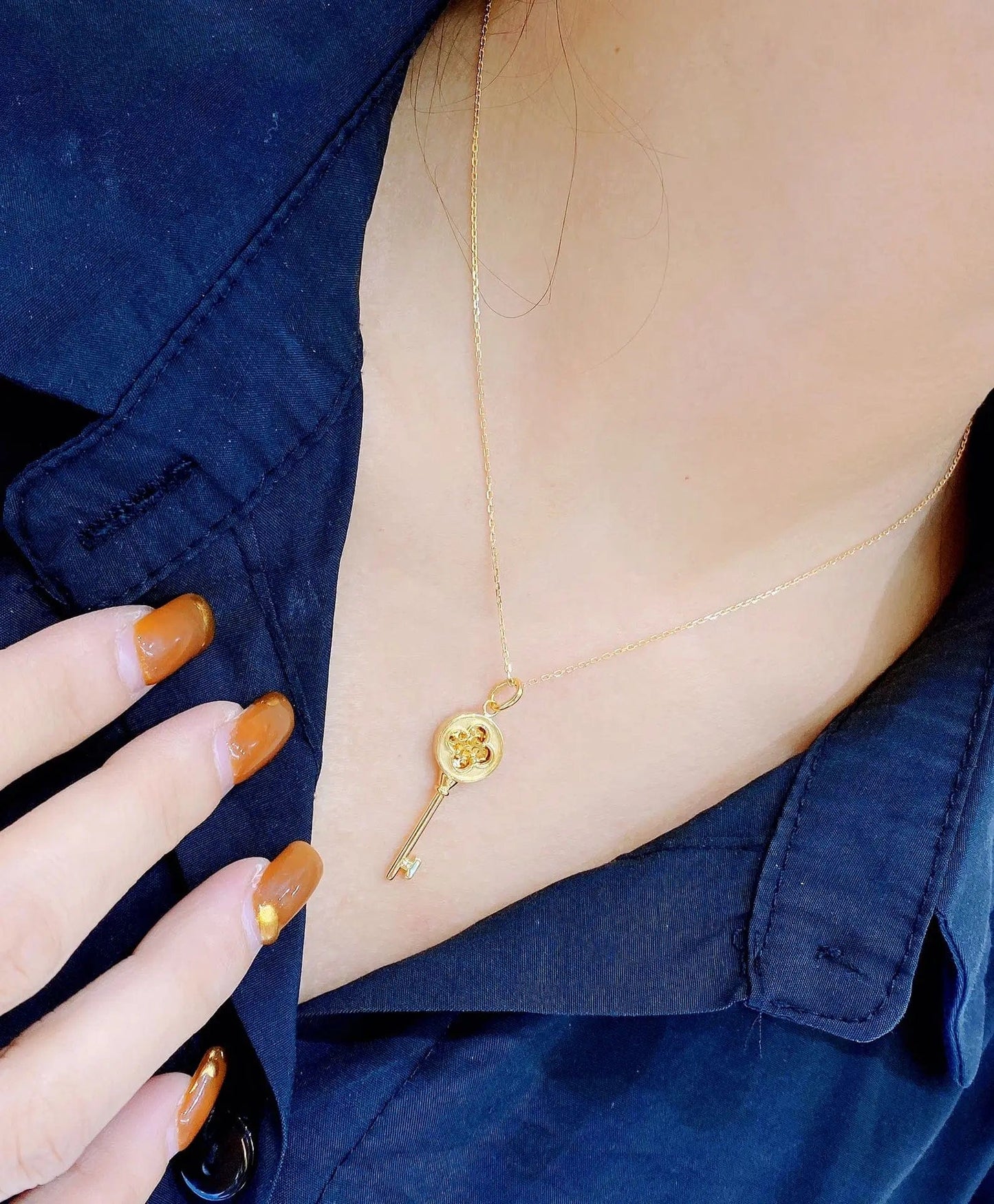 Gold NINE'S Women 18K Real Gold Necklace Jewelry Unique 18K Gold Key Shape Pendant 18K Solid Gold Key Necklace