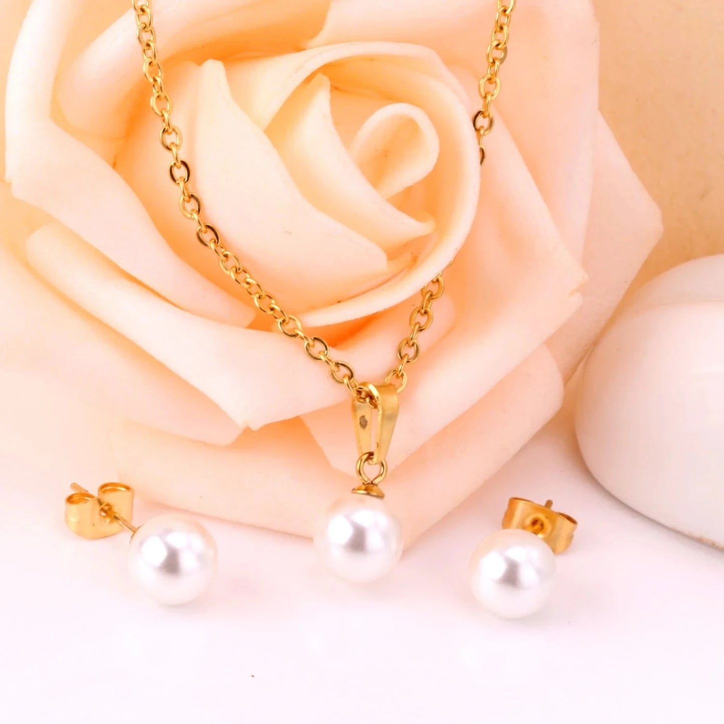 Good Price Fashion Stainless Steel Jewelry Set Fancy Heart Shape Stud Earrings Hypoallergenic Pearl Pendant Necklace For Women