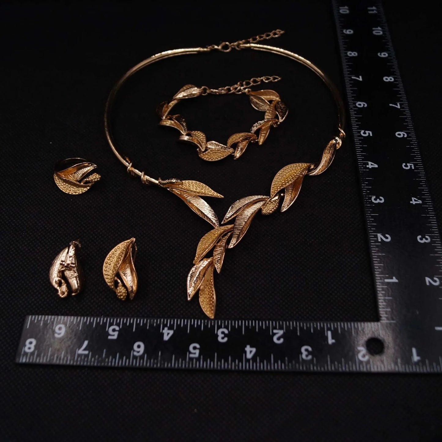 HA23261 Manufacture Wholesale Price Dubai Gold Jewelry Set Popular Fashion Wedding Women Jewelry 18 K Gold Plated Jewelry Necklace Set