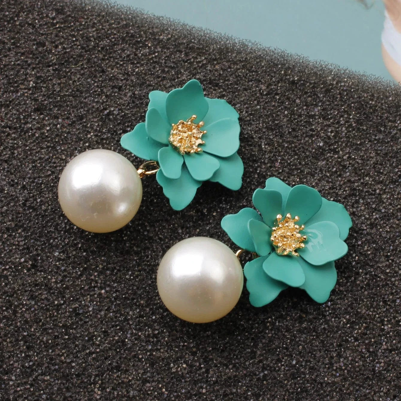 Hawaiian Gold Colorful Fashion Jewelry Earrings Cute Flower Pearl Earrings Red Floral Flower Pearl Drop Earring Stud For Women