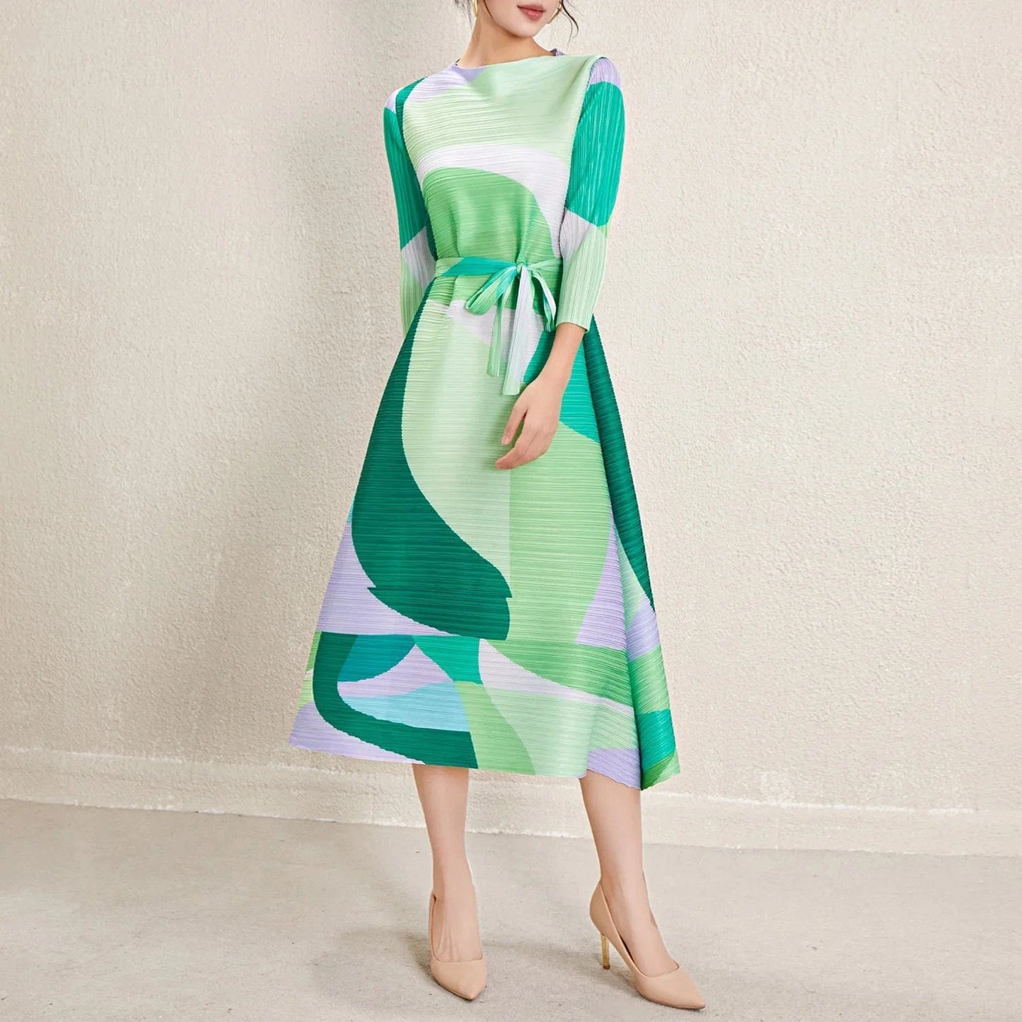 High Quality 2024 New Miyake Pleated Women's Casual Style Belted Long Sleeved Printed Dress Elegant Pleated Dress