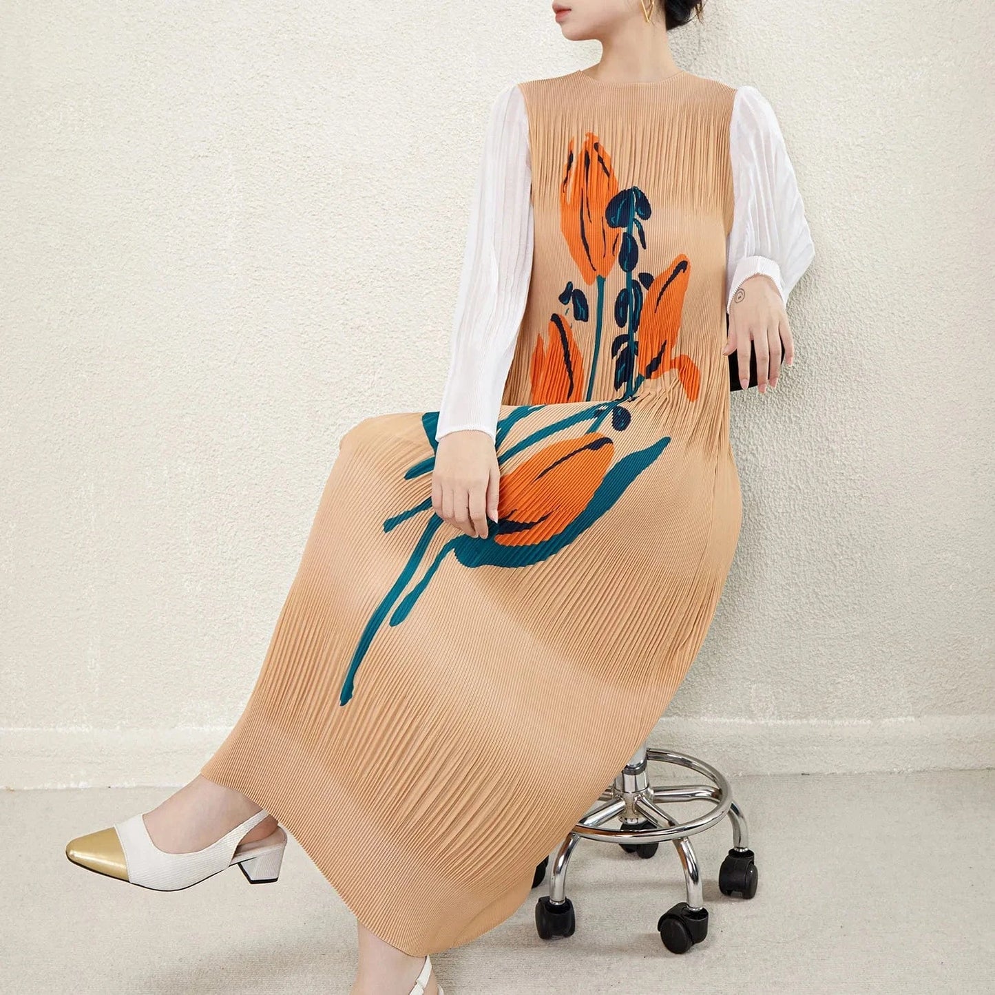 High Quality 2024 Pleated Stretch Plus Size Women's Long Sleeve Long Dress Fashionable Pleated Miyake Print Women's Casual Dress