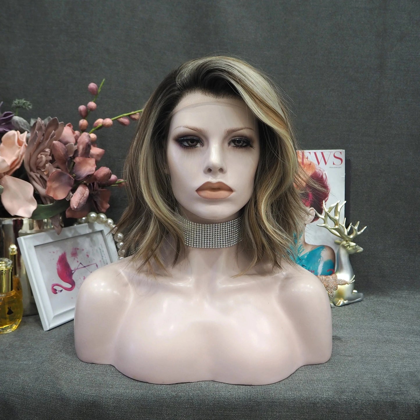 Honey Blonde Highlight Short Wig