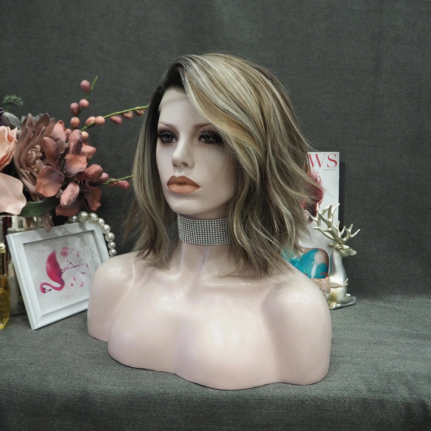 Honey Blonde Highlight Short Wig