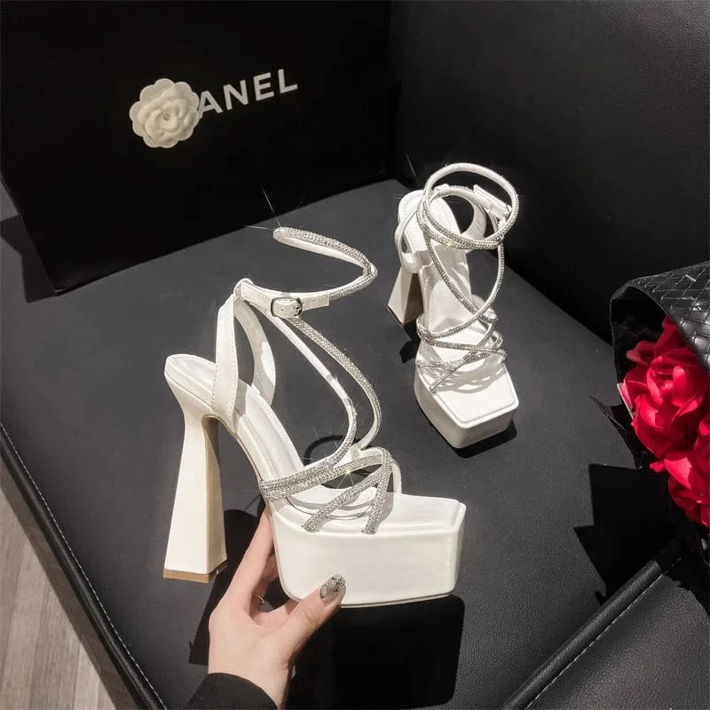 Hot sale 2024 elegant socialite sexy cross high-grade water-adhesive sandals