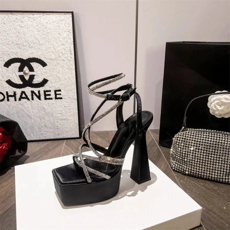 Hot sale 2024 elegant socialite sexy cross high-grade water-adhesive sandals