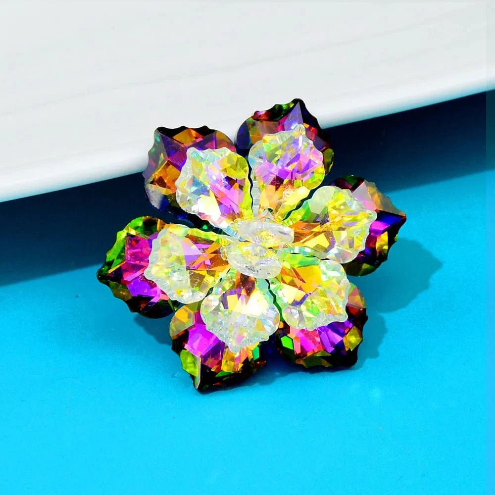 Hot selling fashion custom gradient color women's high-end accessories crystal flower brooch fashion women's jewelry