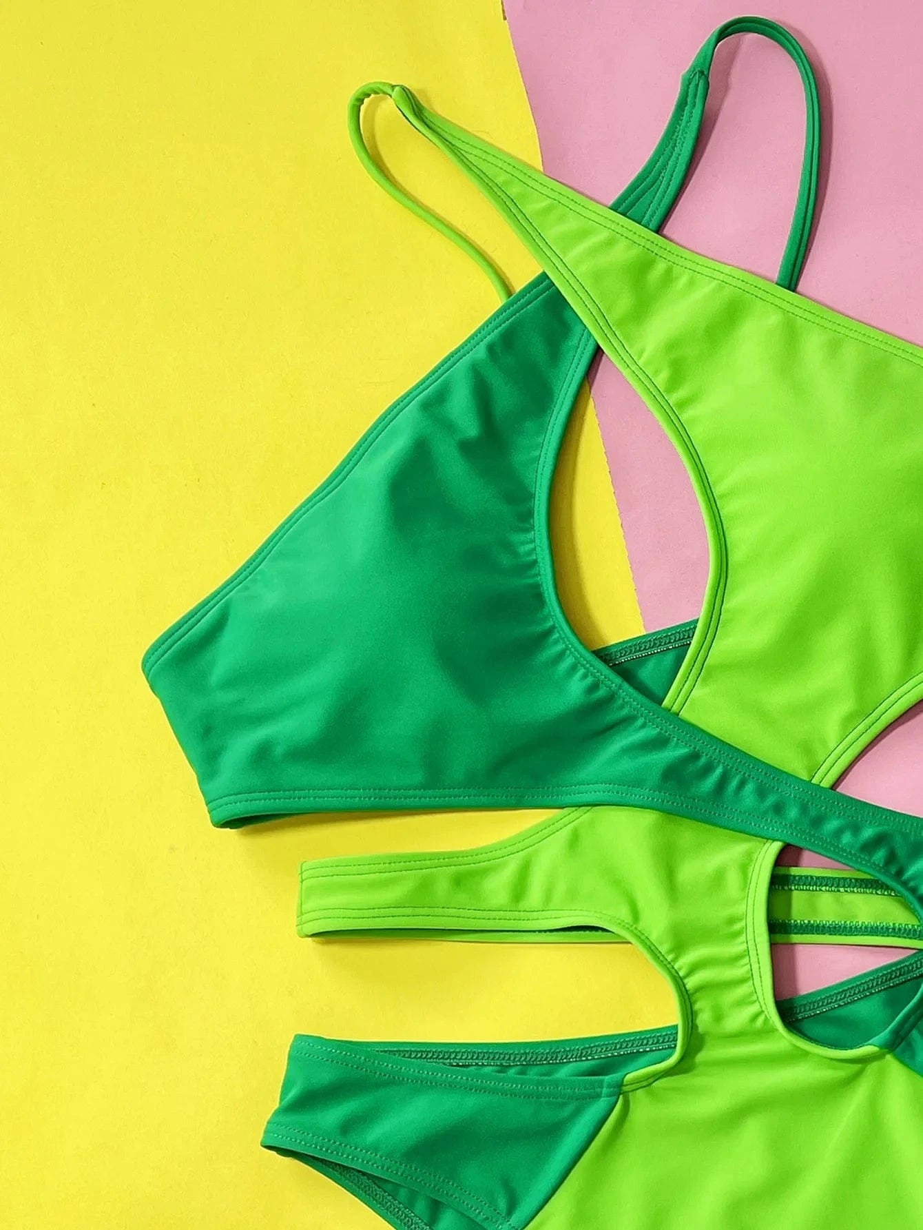 Hot Selling Green Swim Suit Sexy Bodysuit Swimwear Beachwear Bathing Suit Women One Piece Swimsuit Bikini