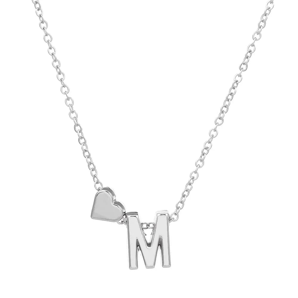 Hot selling new fashion heart-shaped 26 letters a to z simple pendant necklace creative heart-shaped clavicle chain best gift
