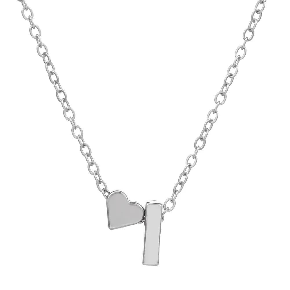 Hot selling new fashion heart-shaped 26 letters a to z simple pendant necklace creative heart-shaped clavicle chain best gift