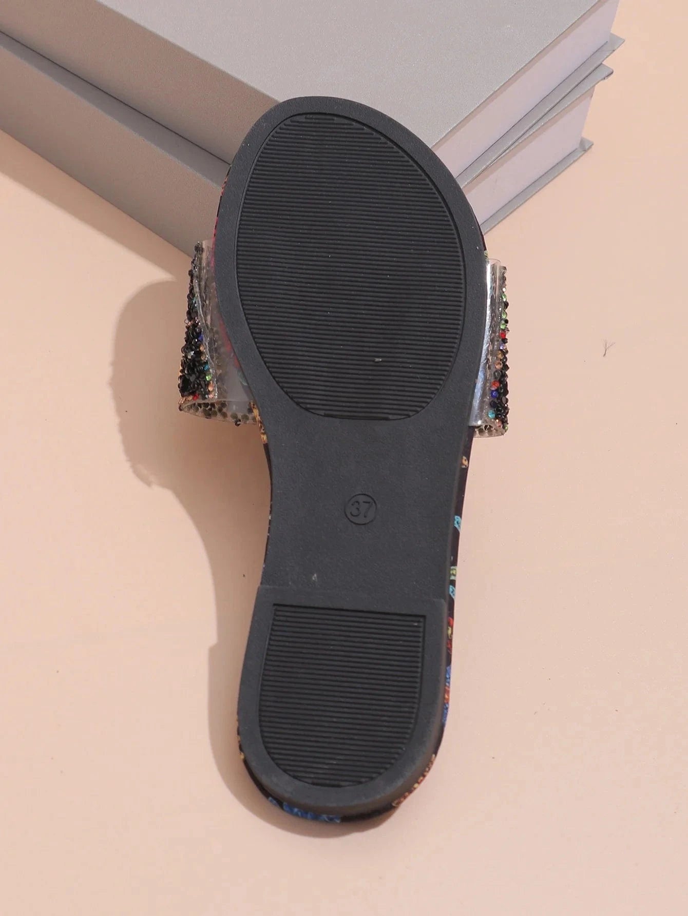 J&H 2024 wholesale summer slipper beach causal shoes for women and ladies round toe flat sandals