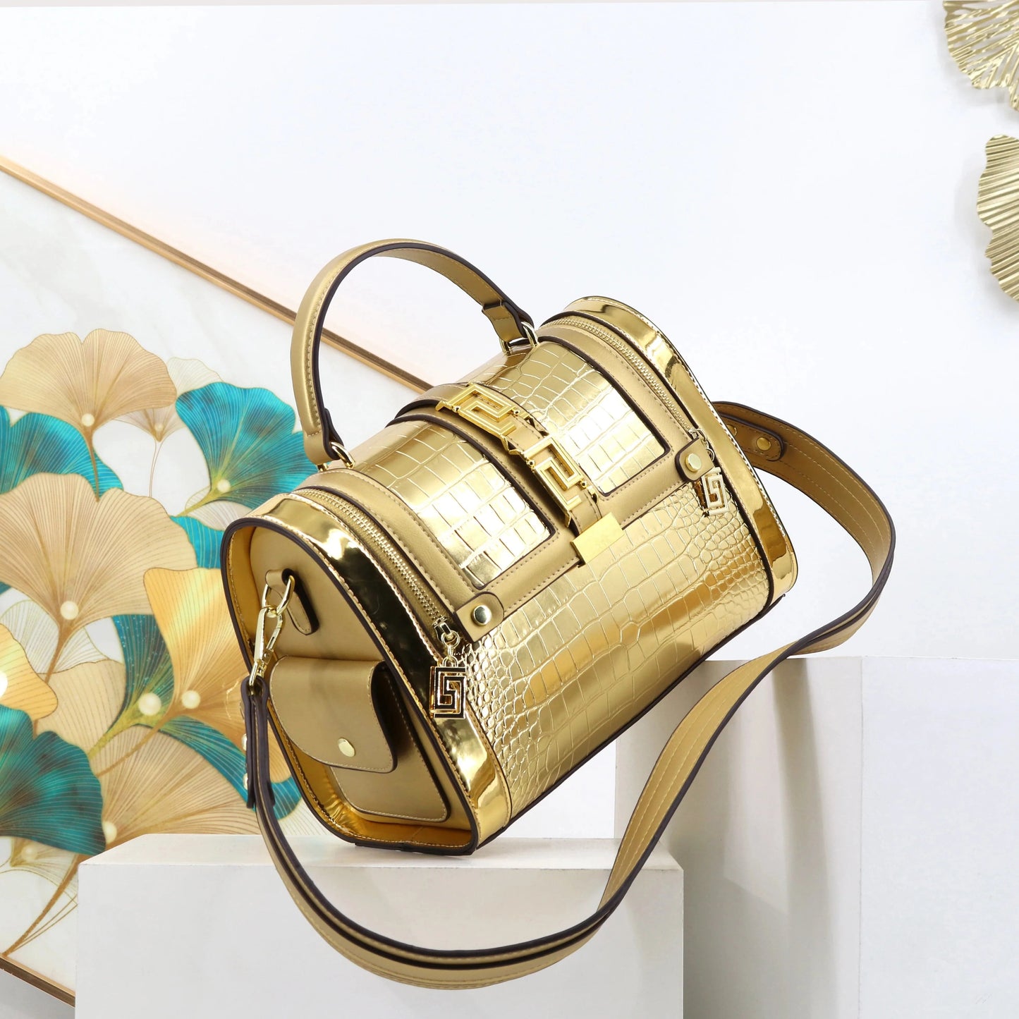 L28.5*W15*H21 HANDLE10 CM / 230416 golden top products crocodile women' handbag pillow ladies bag fashion designer handbag quality female shoulder super handbags factory