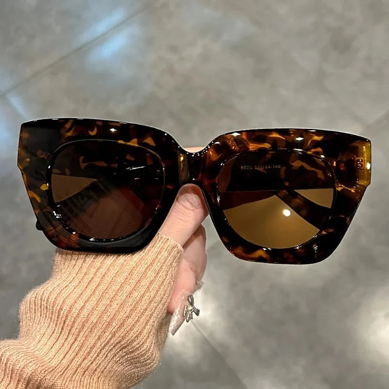 Leopard Chic Gradient Cat Eye Fashion Sunglasses for Women - Trendy Anti-Reflective Fashion Shades with Color Block Design,Beach & Party