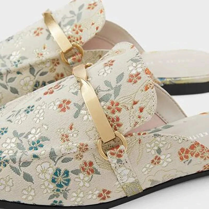 Logo Customization New Women Wrap-toe Slippers Ladies Embroidery Flower Flat Sandals Female Leisure Mule Shoes